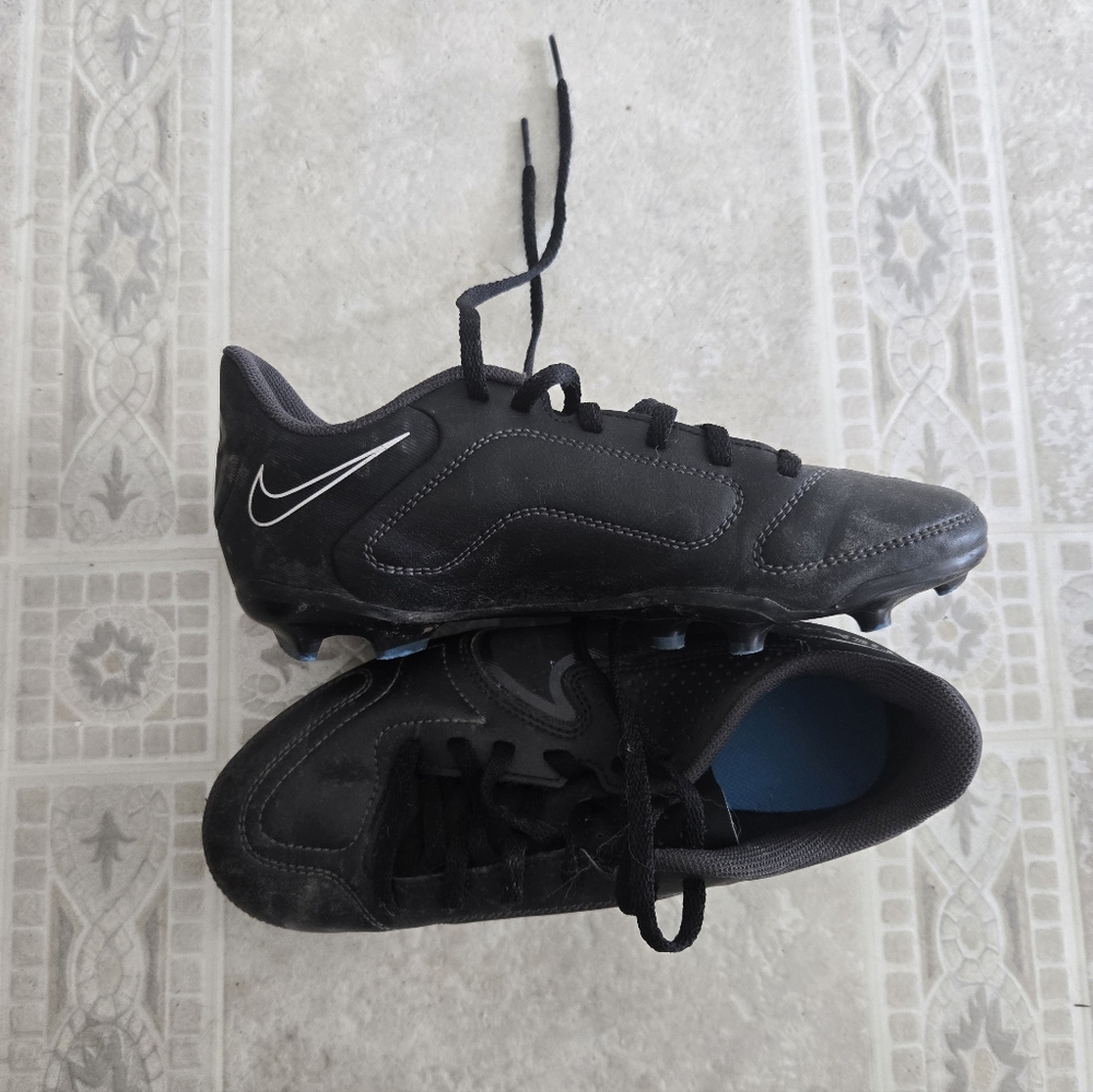 Nike Black Soccer Cleats